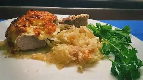 МЯСО ПОД ГРИБНОЙ ШУБКОЙ! Невероятно простое блюдо!