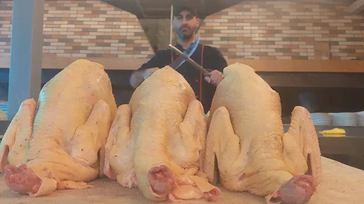 Шашлык из индейки. Hinduşkanın doğranması. Разделка индейки.
